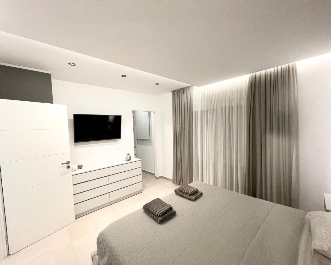 White House Kokas Luxury Apartments Kremasti  Exterior photo